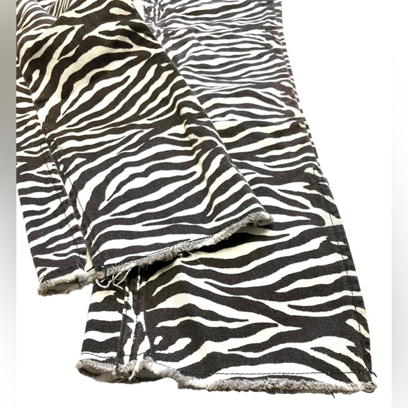 BDG Jeans Size 25 Zebra Print Straight Leg Slit Fringe Hem Black / White 26x27 - Picture 3 of 8